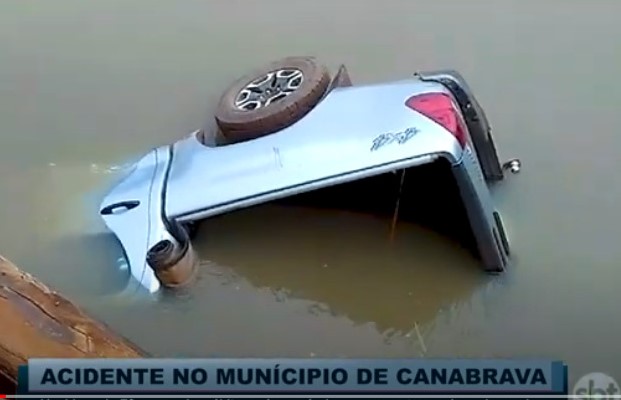 Idoso morre após perde controle da camionete e cair dentro de rio em estrada vicinal que leva a Canabrava