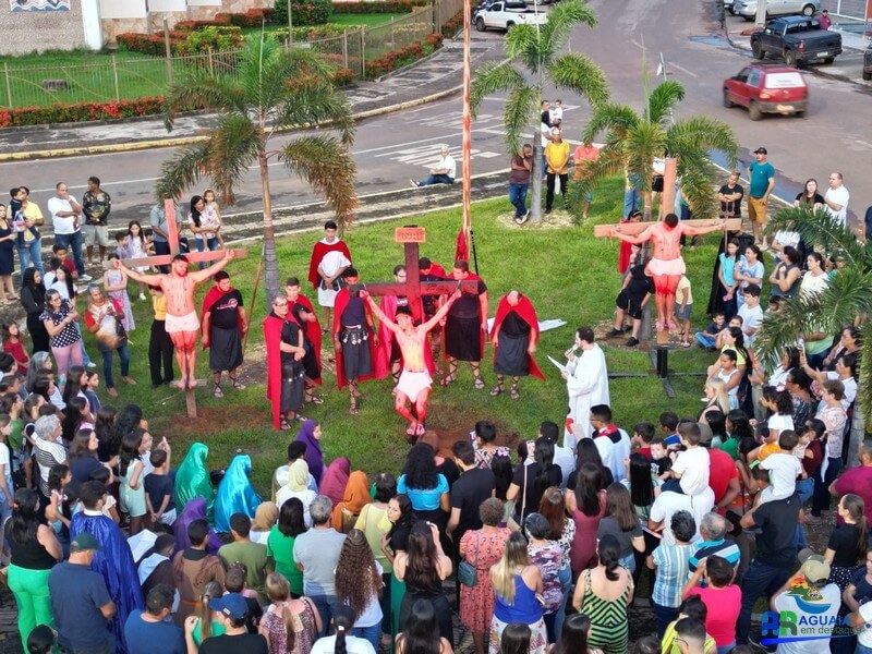 Igreja Católica de Vila Rica retrata os passos de Jesus na Via-Sacra