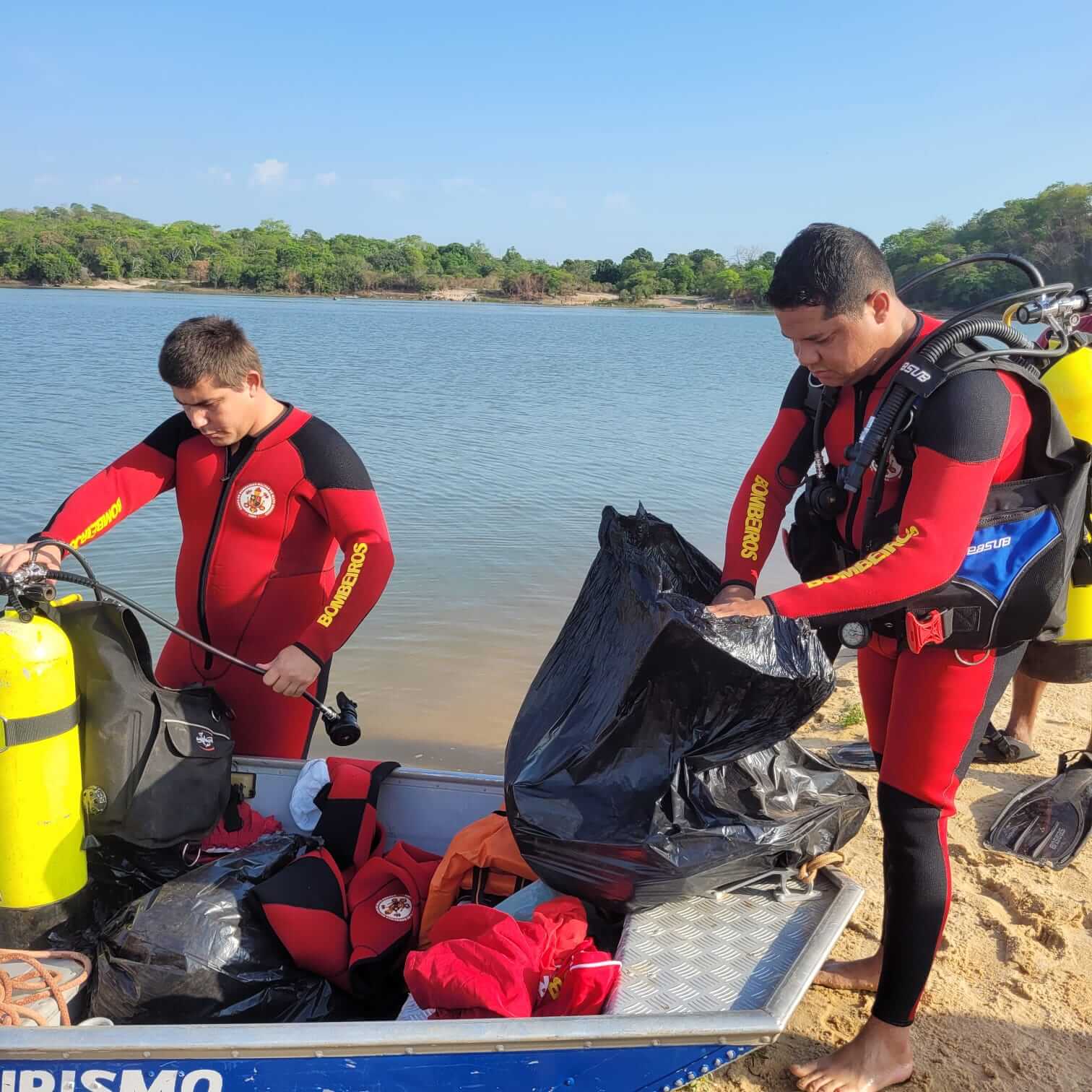 Corpo de Bombeiros encontra corpo de jovem desaparecido no Rio Araguaia