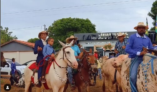 Posse de prefeito e vice em Bom Jesus do Araguaia: posse de forma inusitada – tradição