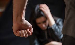 Mulher passa noite escondida em mata após agressão do companheiro no interior de Água Boa