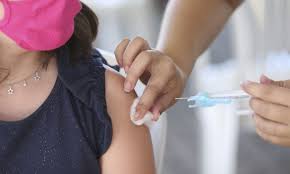 Pais que não vacinarem filhos contra a Covid-19 podem ser multados, decide Terceira Turma